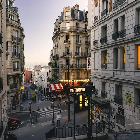 Apartment Montmartre Abbesses